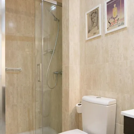 Very Near Subway * ליסבון